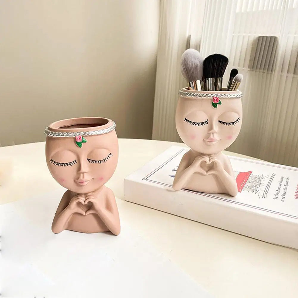 Creativity Flower Pot Resin Girl Face Planter With Drainage Hole Cute Unique Desktop Succulent Planter For Indoor Outdoor Decor