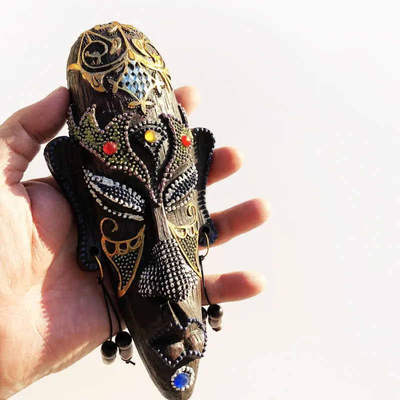 1pc, African Style Hanging Decorations, South Africa Mask Pendant, Handmade Painted Resin Craft, Restaurant Bar Wall Decoration