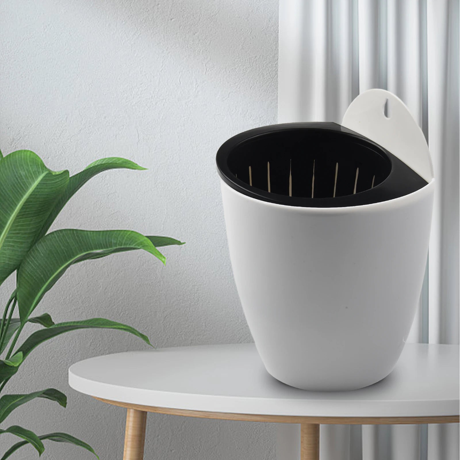 Wall-mounted Flower Pot Automatic Water-absorbing Plastic Green Dill Soil Or Hydroponics System Pot For Wall Balcony Flower Pot