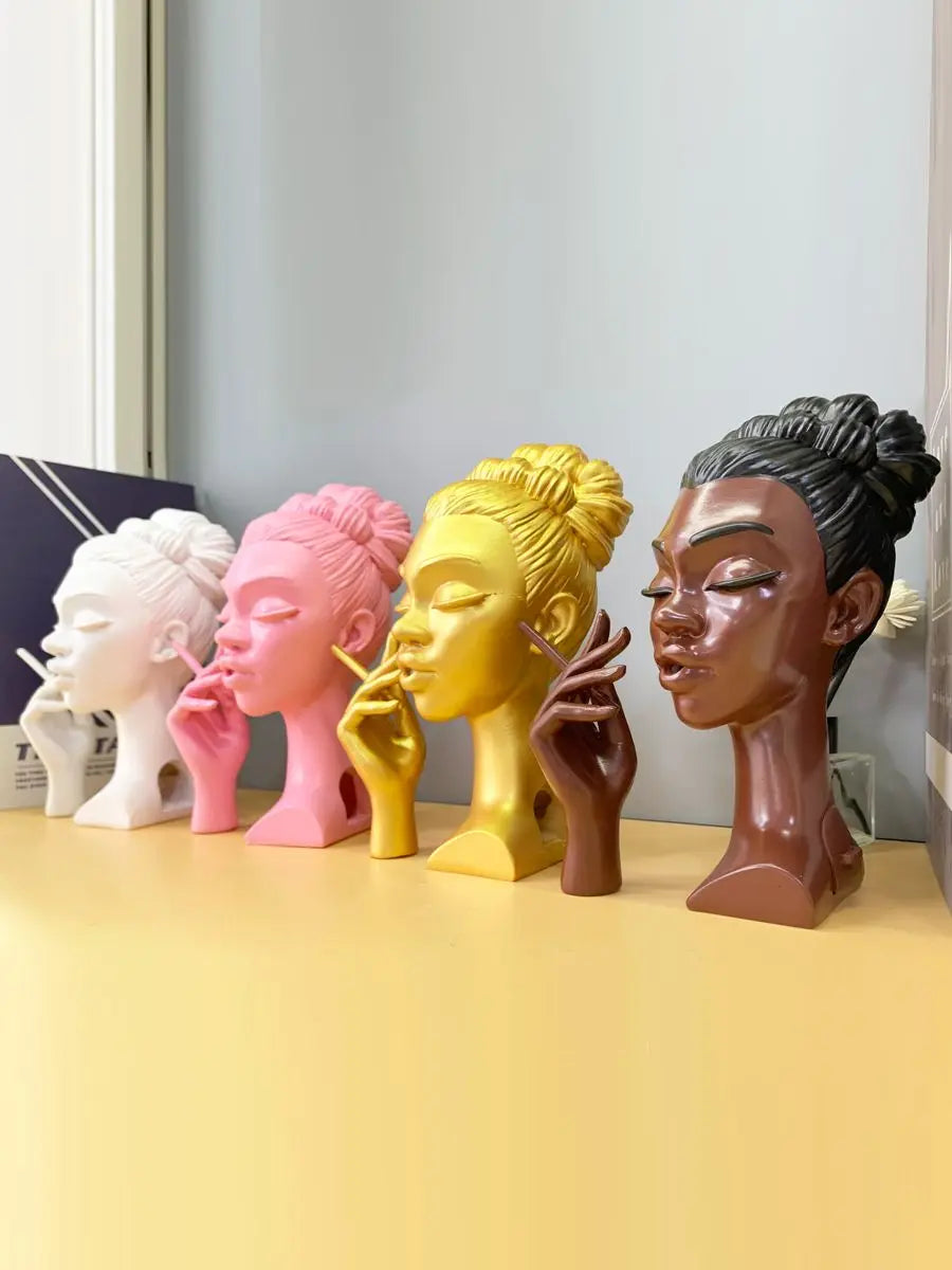 Noble Women Aromatherapy Stove Character Decor Living Room European Style Wine Cabinet Decoration Modern Crafts Home Decoration