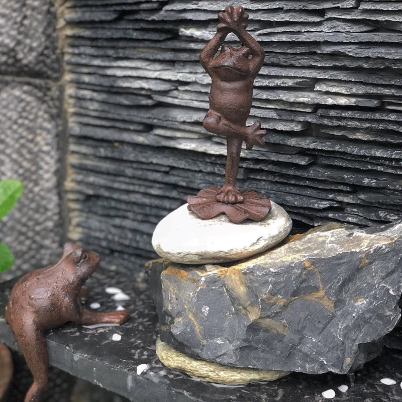 Cast iron yoga frog ornament garden potted plant rockery landscaping desktop small animal living room soft furnishing home decor