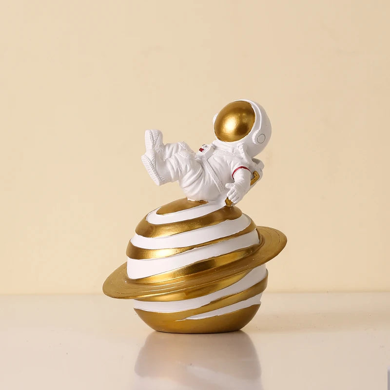 Nordic Modern Astronaut Miniature Figurines Resin Craft Home Fairy Garden Desk Decoration Furnishing Articles Room Accessories