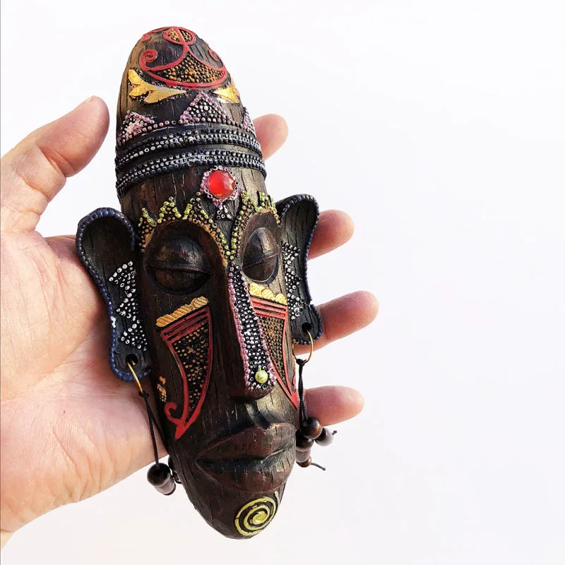 1pc, African Style Hanging Decorations, South Africa Mask Pendant, Handmade Painted Resin Craft, Restaurant Bar Wall Decoration