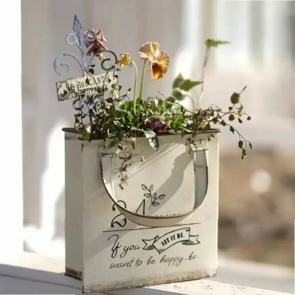 Iron Retro Handbag Shape Wall Mounted Flower Pot Home Furnishing Courtyard Garden Planting Decoration Metal Flowerpot Ornament