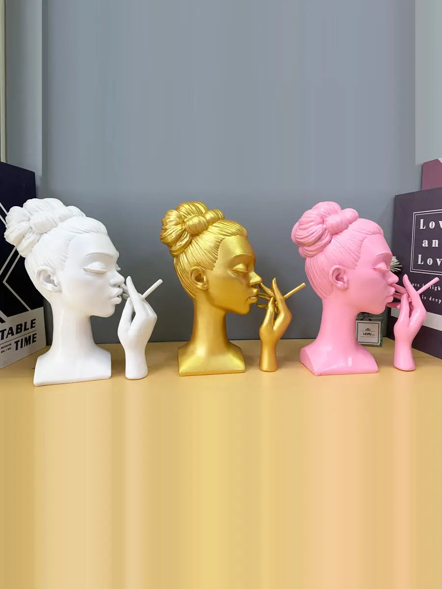 Noble Women Aromatherapy Stove Character Decor Living Room European Style Wine Cabinet Decoration Modern Crafts Home Decoration