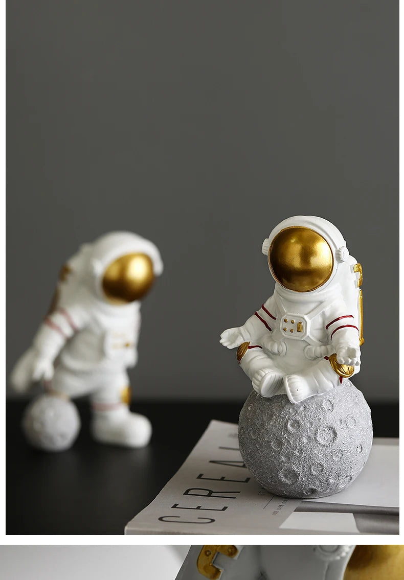 Nordic Modern Astronaut Miniature Figurines Resin Craft Home Fairy Garden Desk Decoration Furnishing Articles Room Accessories