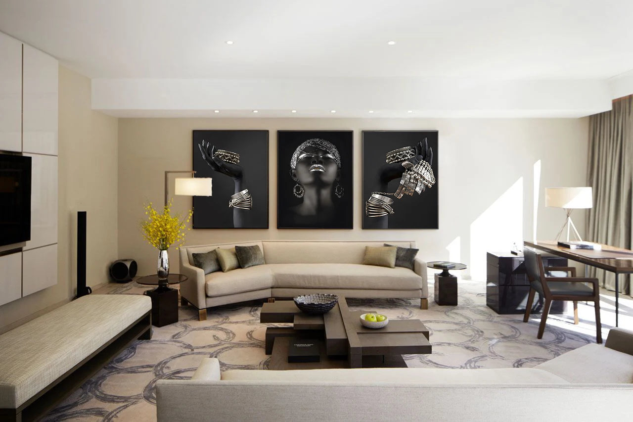 African Woman Home Background Wall Art Canvas Painting Gold And Silver Jewelry In Hand Poster Prints Pictures Room Decor Murals