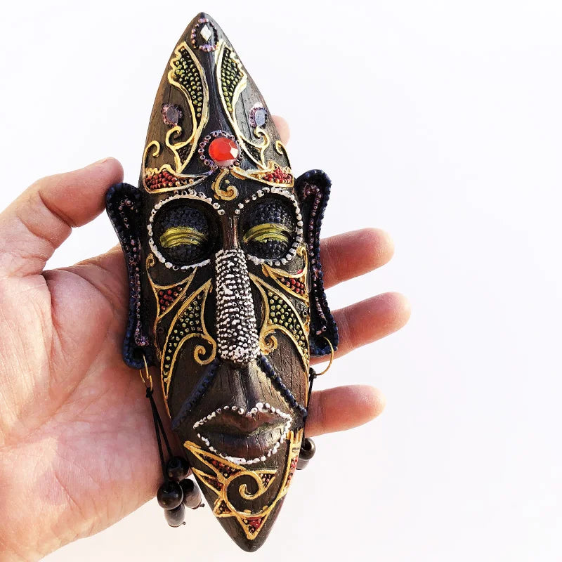 1pc, African Style Hanging Decorations, South Africa Mask Pendant, Handmade Painted Resin Craft, Restaurant Bar Wall Decoration