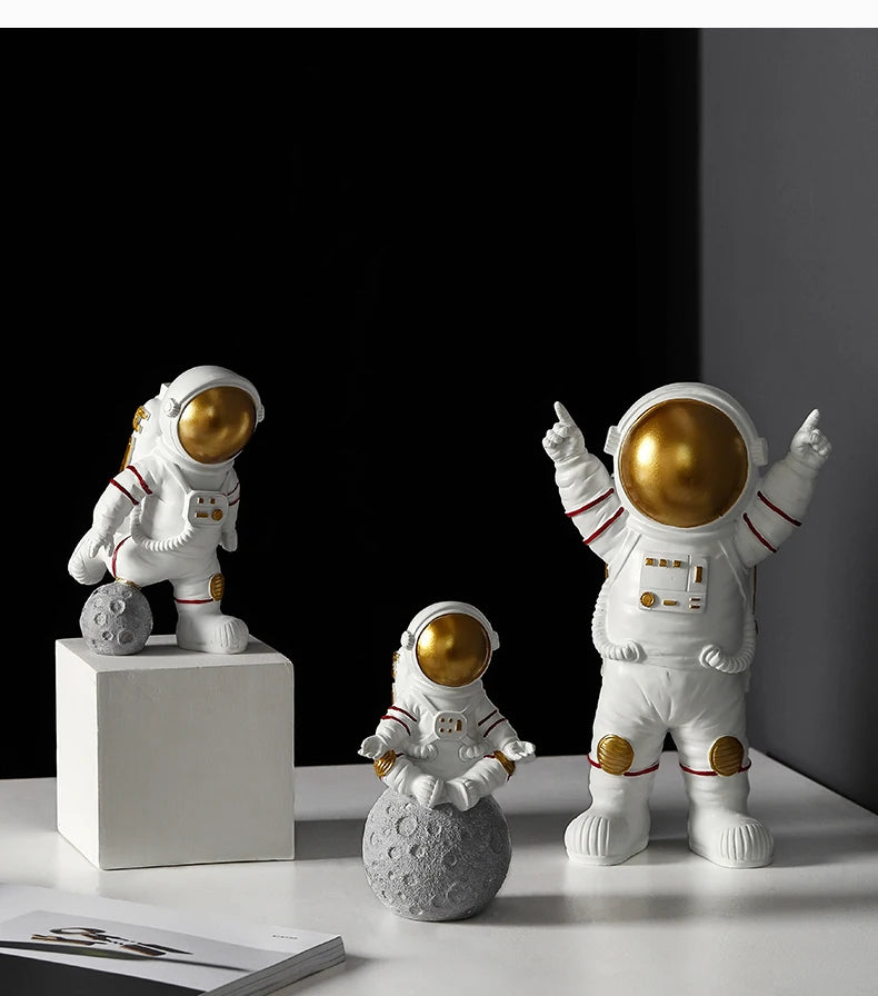 Nordic Modern Astronaut Miniature Figurines Resin Craft Home Fairy Garden Desk Decoration Furnishing Articles Room Accessories