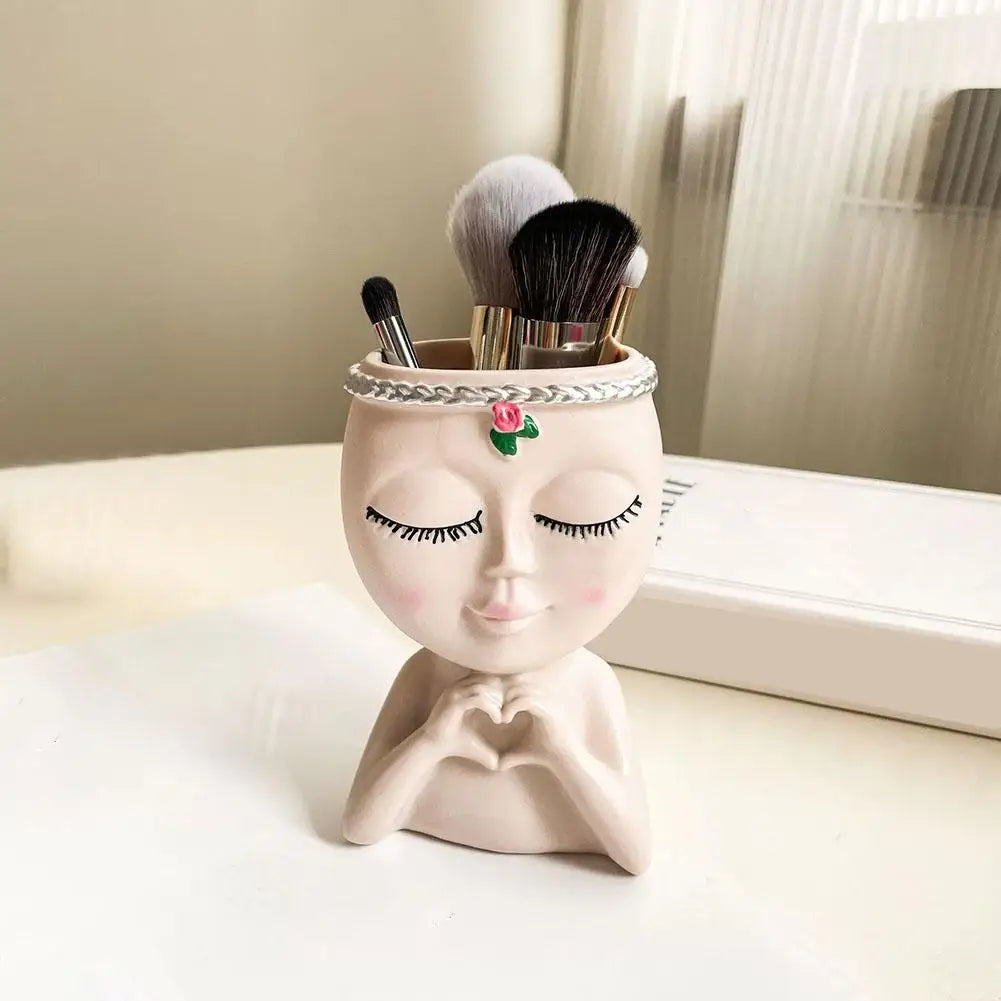 Creativity Flower Pot Resin Girl Face Planter With Drainage Hole Cute Unique Desktop Succulent Planter For Indoor Outdoor Decor